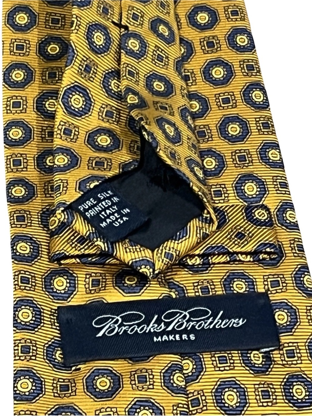 Brooks Brothers Makers Pure Silk Tie Made in USA Gold Navy Medallion- USA
